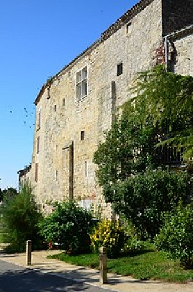 Remparts de Prayssas