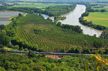 Nicole / Pech de Berre - point de vue sur le confluent du Lot et de la Garonne