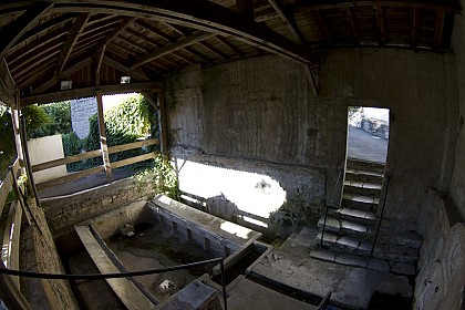 le lavoir et sa source Plazako ithurria