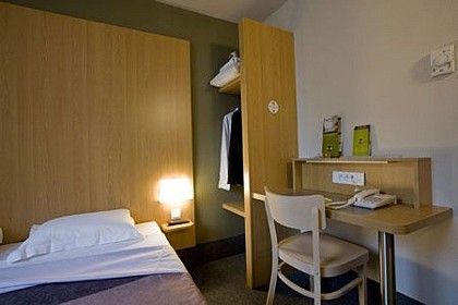 HÔTEL B&B NANTES CENTRE