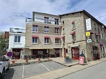 Hôtel-Bistro-Cafe- PMU Le Bellerive