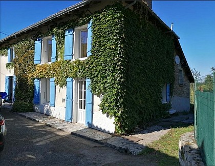 Meublé de tourisme 'les volets bleus'