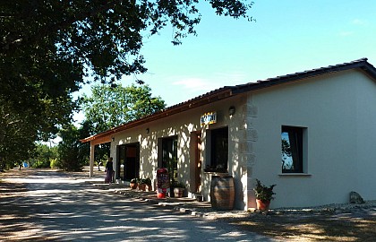 Camping l'Acacia - Aire naturelle