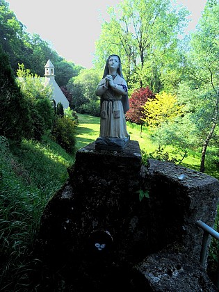 Brandivy, Grotte et Chapelle Notre Dame de Lourdes