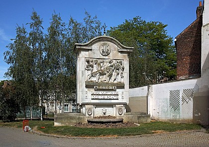 Monument aux Victimes de l'Explosion de la Poudrière des 18 Ponts