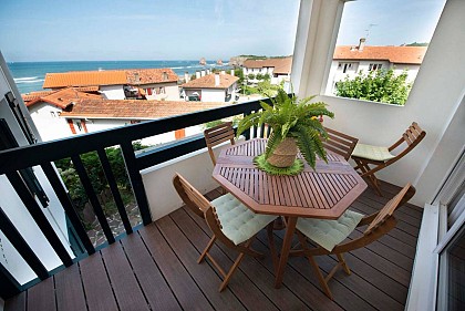 Madame SAURA SALAZAR