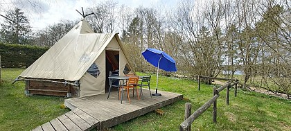 Location hébergements Tipis n°1 de 4 personnes Lac des Settons Morvan - Activital