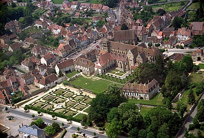 Musée et Jardin du Prieuré de Souvigny