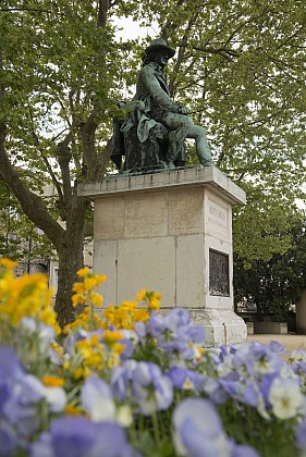 Boissy d'Anglas statue