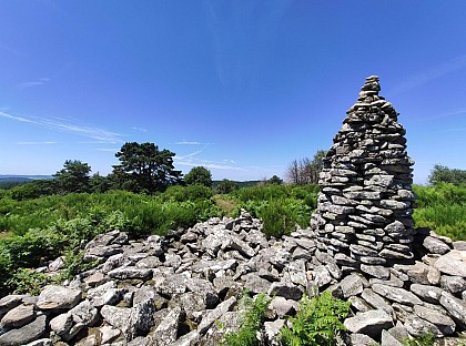 Le Puy La Besse, Les Roches Brunagéres