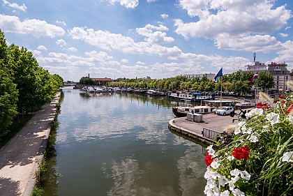Aire de stationnement de camping-cars de Nancy Port de Plaisance
