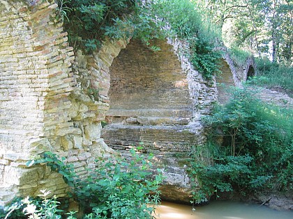 Vestiges du Pont Romain