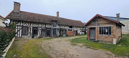 Ferme en pan de bois