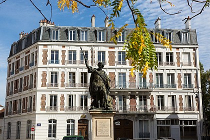 Statue of Henri IV