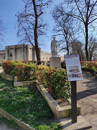 Panneau du Patrimoine : Statue de Saint-Louis