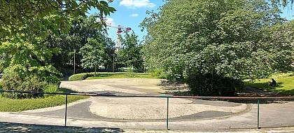 Square Jacques Manavian (2009)