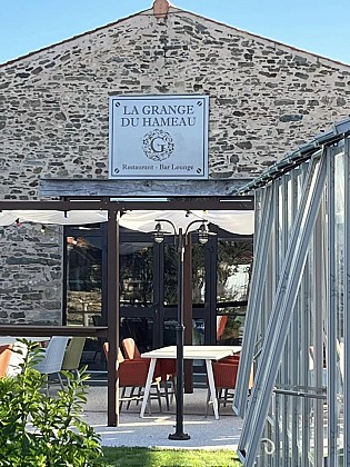 RESTAURANT « LA GRANGE DU HAMEAU DE VOUVANT »