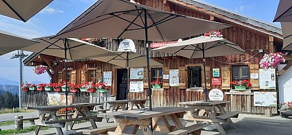 The Restaurant of the Seraussaix Farm