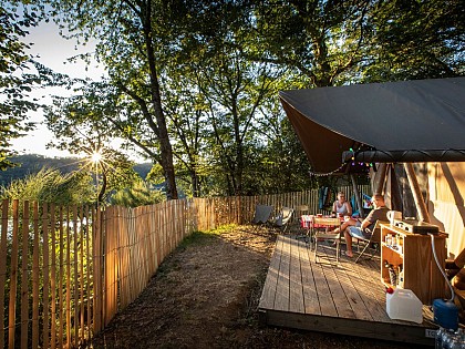 Tente Trappeur Huttopia Lac de la Siauve