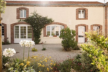 CHAMBRE D'HÔTES "L'ANNEXE SINGULIÈRE"