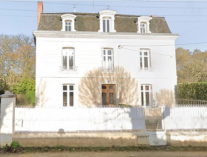 Maison particulière « Quelques fleurs »