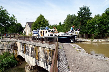 Pont Canal du Mingot