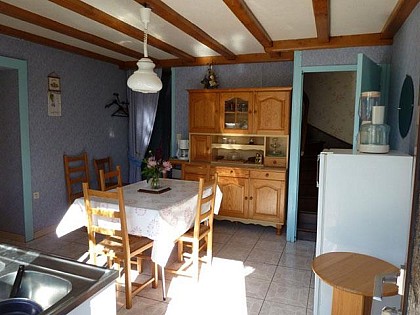 5-PERSON APARTMENT
