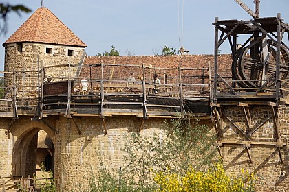 Guédelon, nous bâtissons un château fort