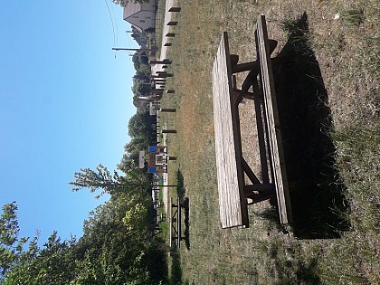 Aire de pique-nique du quai du port au bois