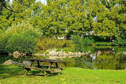 Aire de pique-nique des jardins d'eau Pierre Doudeau