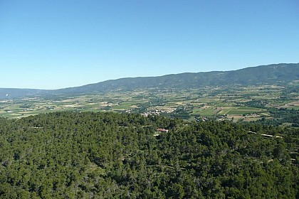 Vue sur l'adret du Grand Luberon