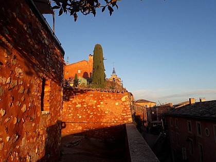 Roussillon, village coloré