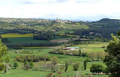 Reillanne, village cerné de rivières
