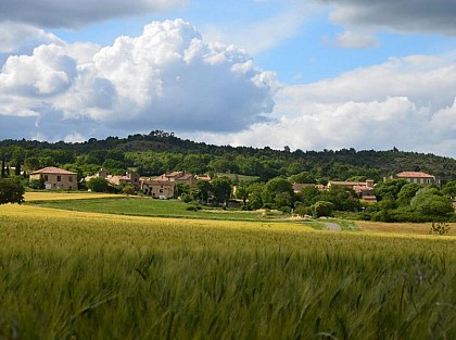 Saint-Laurent, the village with the two castles