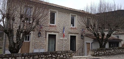 Former les futurs citoyens reilhanettois