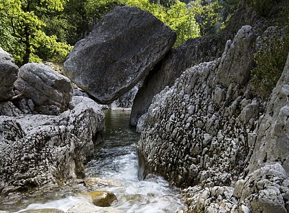 Calavon, fleuve de pierre