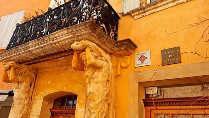 La maison aux Atlantes