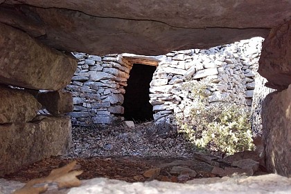 Dry stone, stories of mankind