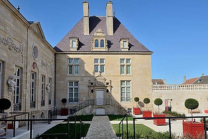 JARDIN DE LA MAISON DES LUMIERES DENIS DIDEROT