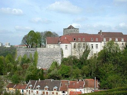 DONJON DES COMTES DE CHAMPAGNE