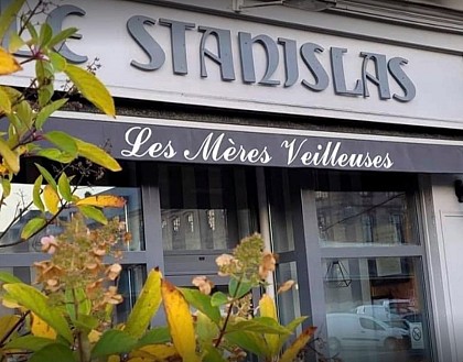 Cafe and bar stanislas