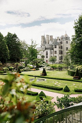 CHATEAU DES RAVALET ET SON PARC: