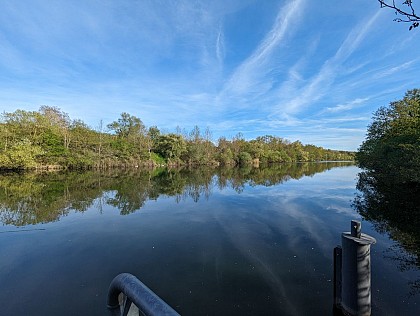 Le village" boat stop