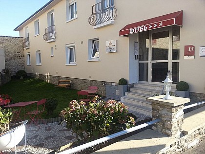 Hôtel Le Chapeau Rouge