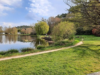 Plan d'eau de Kerstraquel