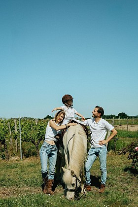 Balades équestres et ateliers au Château Vieille Tour