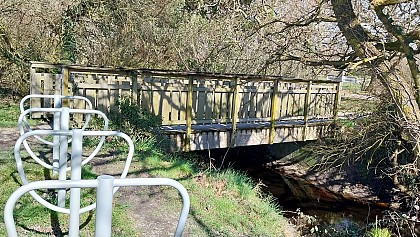 Aire de services vélo - chemin des Lapins et port ostréicole