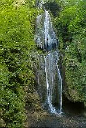 Le pied de la cascade d'Autoire