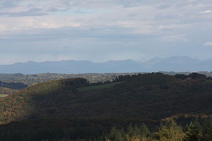 Point de vue sur les Monts du Cantal