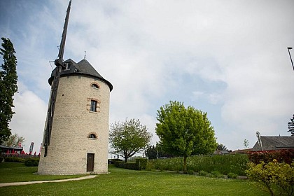 Moulin de pierre d'Artenay